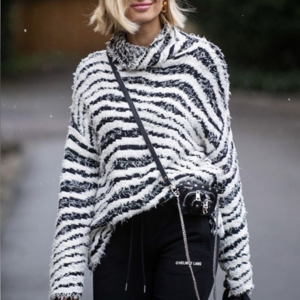By Malene Birger Dianella Sweater - Picture 10 of 14